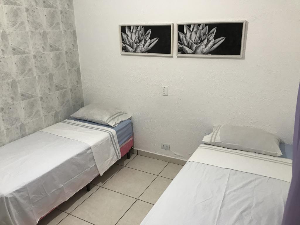 Pousada Hostel Universitario Londrina Eksteriør billede